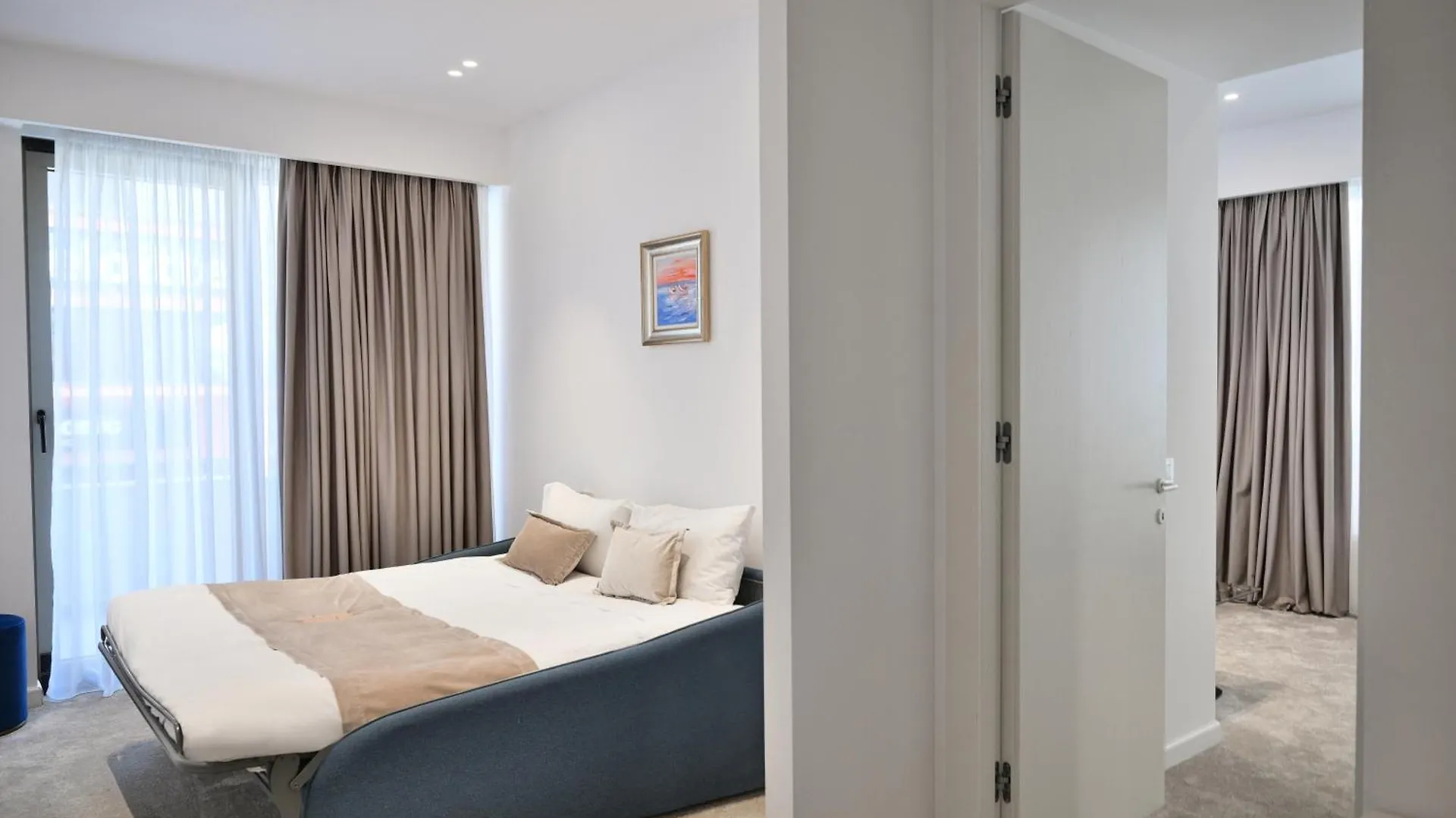 ****  Habitat Hotel Tirana Albania