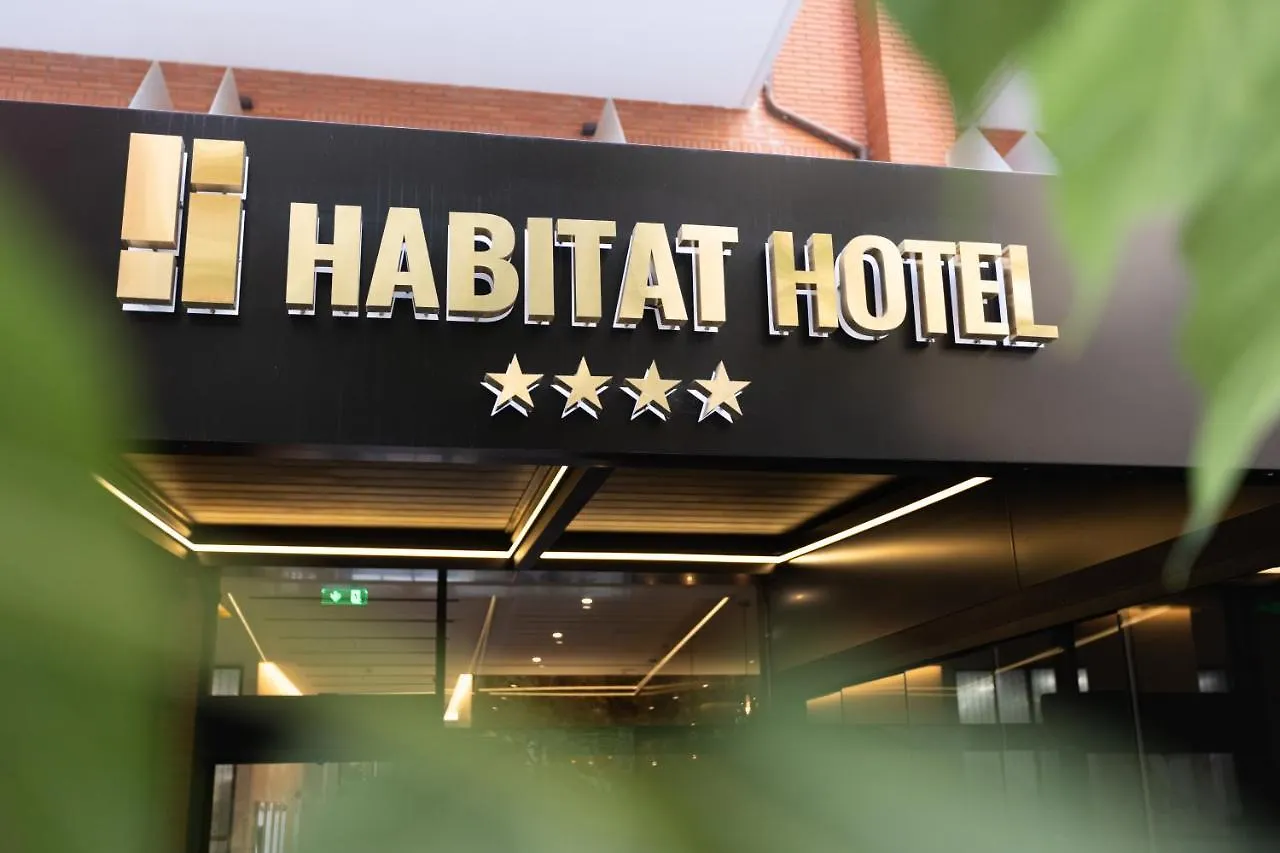 Habitat Hotel Tirana 4*,